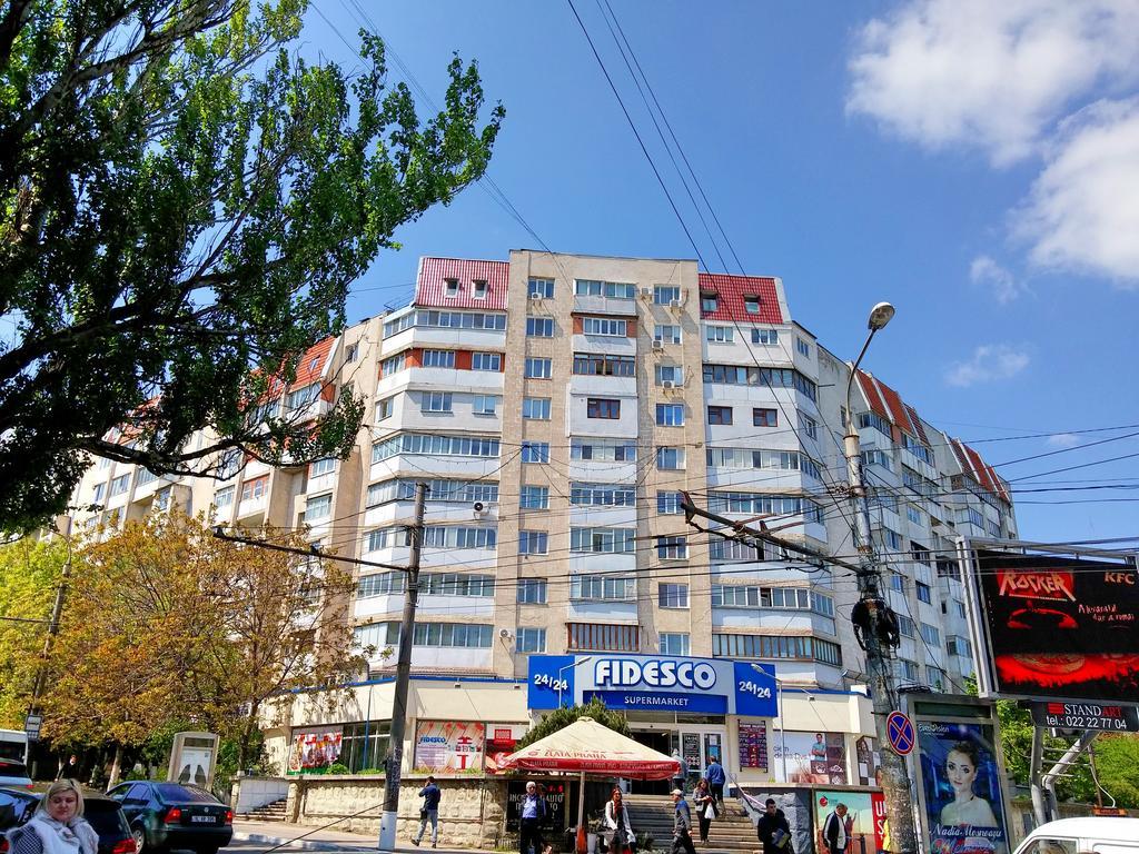 Black And White Apartment Chisinau Exterior photo
